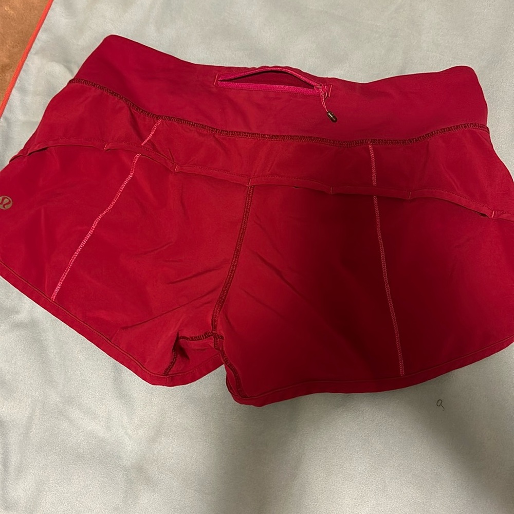 Lululemon speed shorts sz 6 2.5”